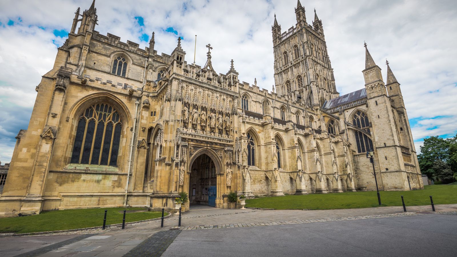 Gothic cathedral near Winchester