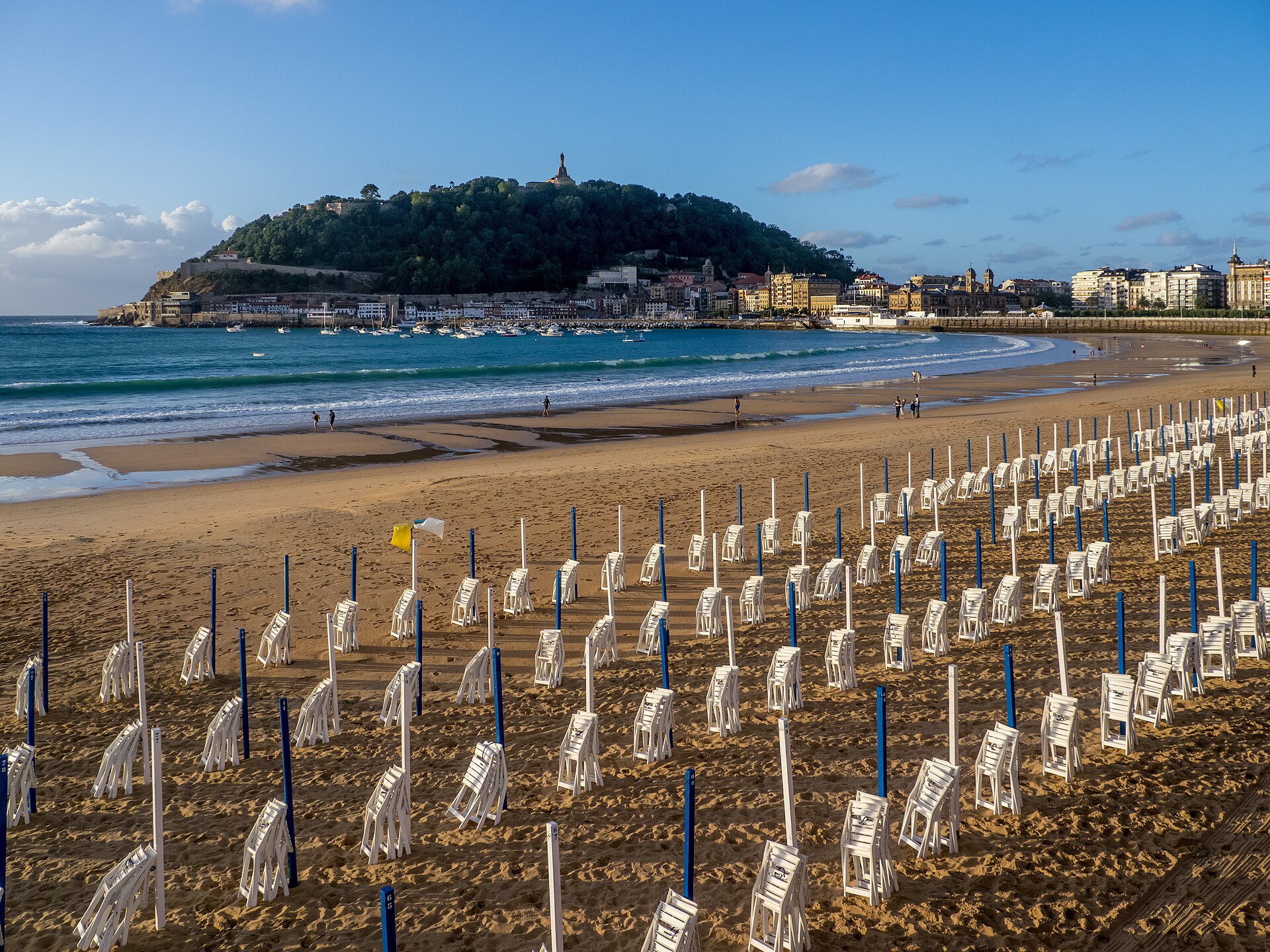 La Concha bay and beach in San Sebastián, an easy day trip from Bilbao